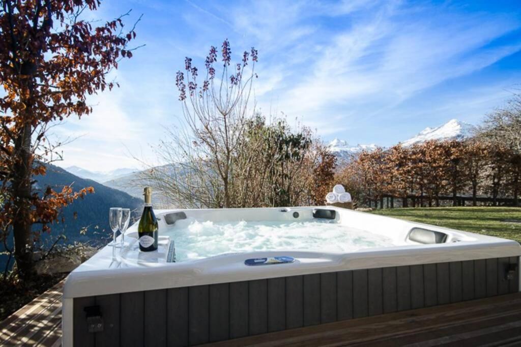 Paisible Chalet Montagne Avec Option Jacuzzi Seez Exterior photo